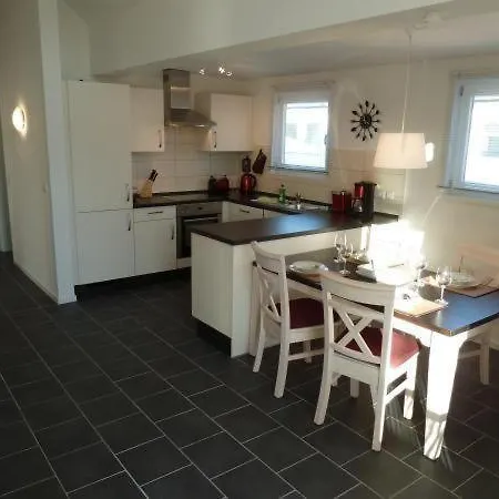 Fewo-14-3-s-ferienwohnung-in-graal-mueritz